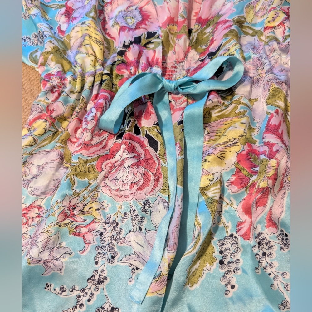 Cabi Silk Blue Pink Floral Patterned Kimono Style Shirt - Picture 12 of 16